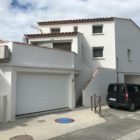 Appartement En Bord De Mer سانت ماري دو لا مير المظهر الخارجي الصورة